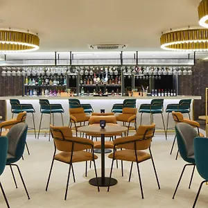 https://courtyard-by-marriott-london-heathrow-airport.brighton-hotels-england.com